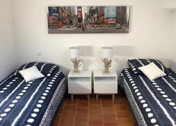 Saint Tropez, En Front De דירה