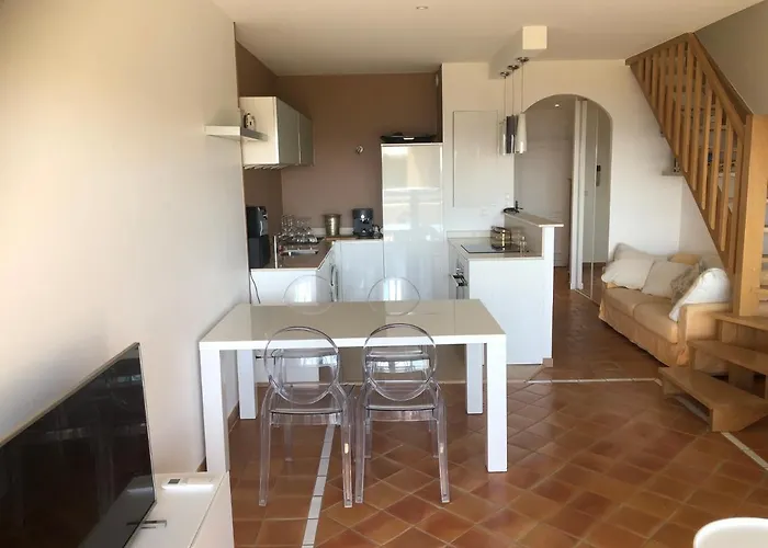 Saint Tropez, En Front De דירה רמטואל